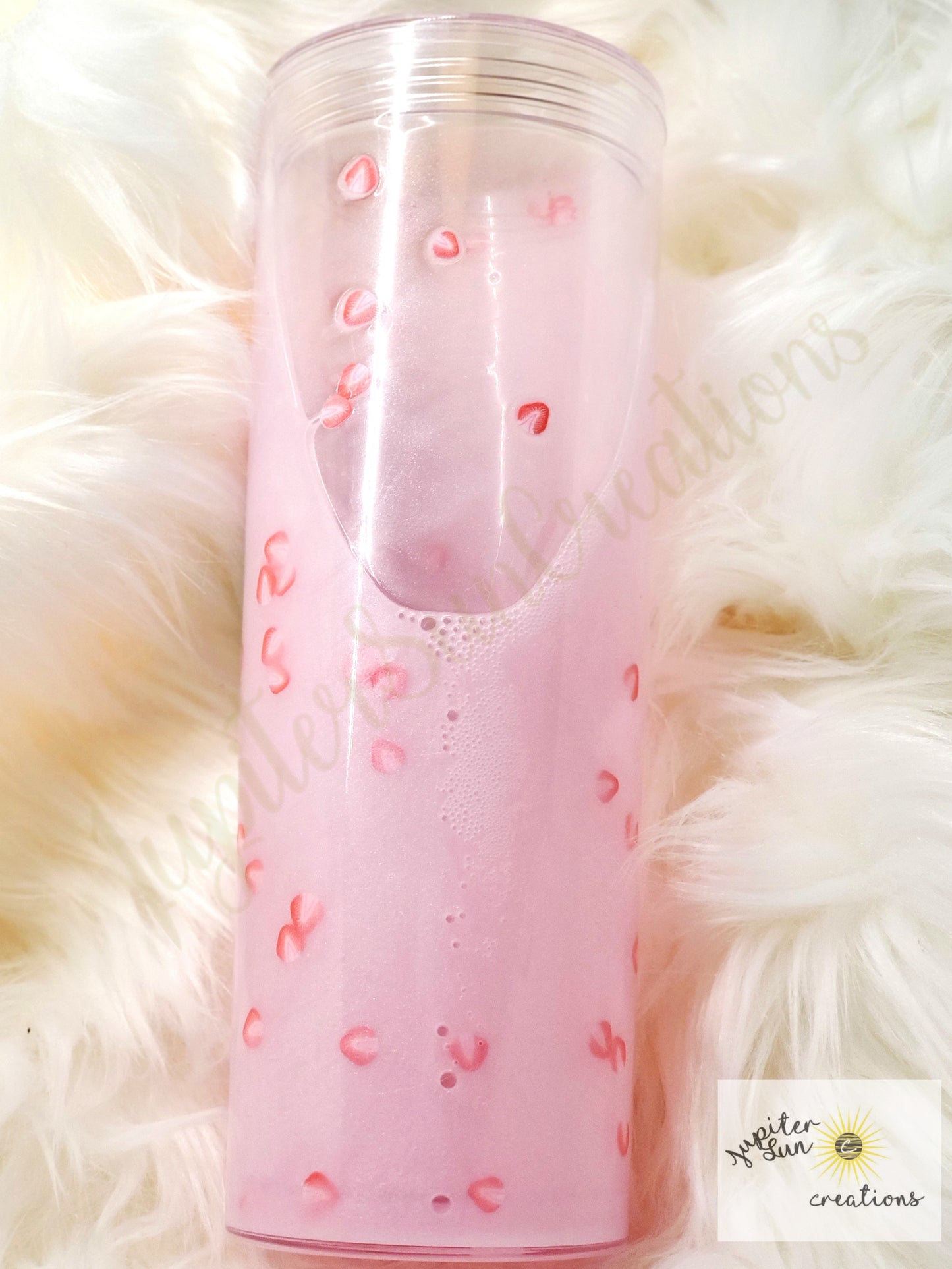 Snowglobe (pinky drinky)